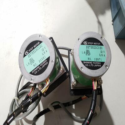 【工控自动化】STEP MOTOR   SST55D3C030  2个议价