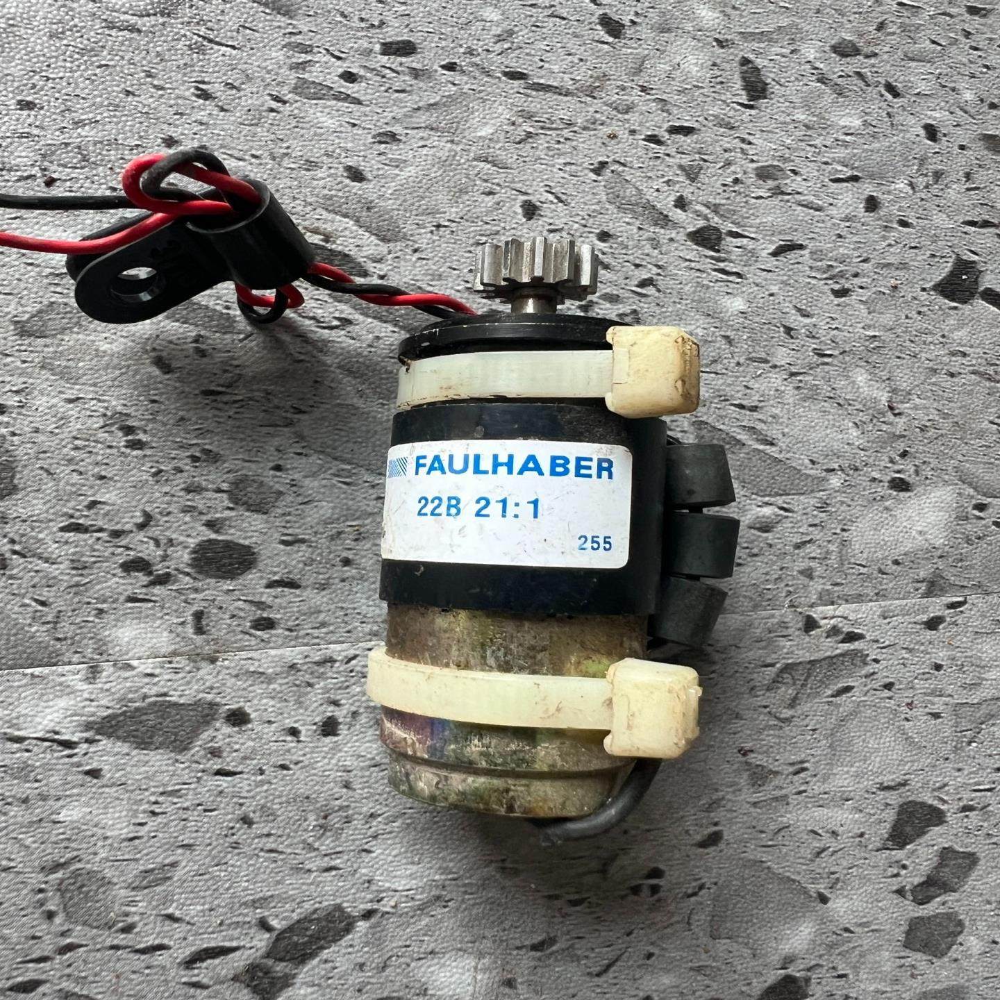 （设备配件）拍照， :，1机件21 B马达，实物海德堡22。拆电机