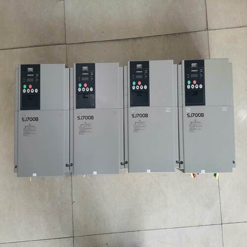 [德峰]拆机日立变频器SJ700B-300HFF，30KW，成色如图