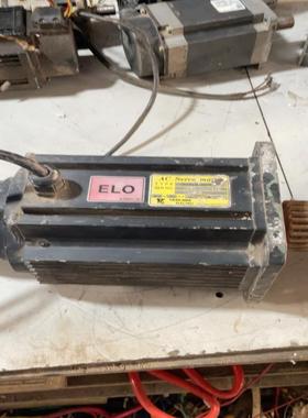 安川USAREM-09TF32-B 安川伺服电机原装1