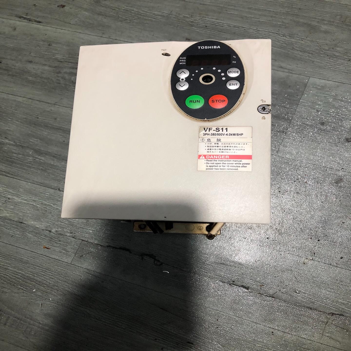 （设备配件）东芝变频器一台，4千瓦的，成色实物图，功能包好