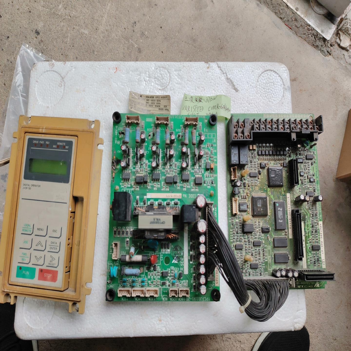 （设备配件）安川变频器CIMR-G5A4030