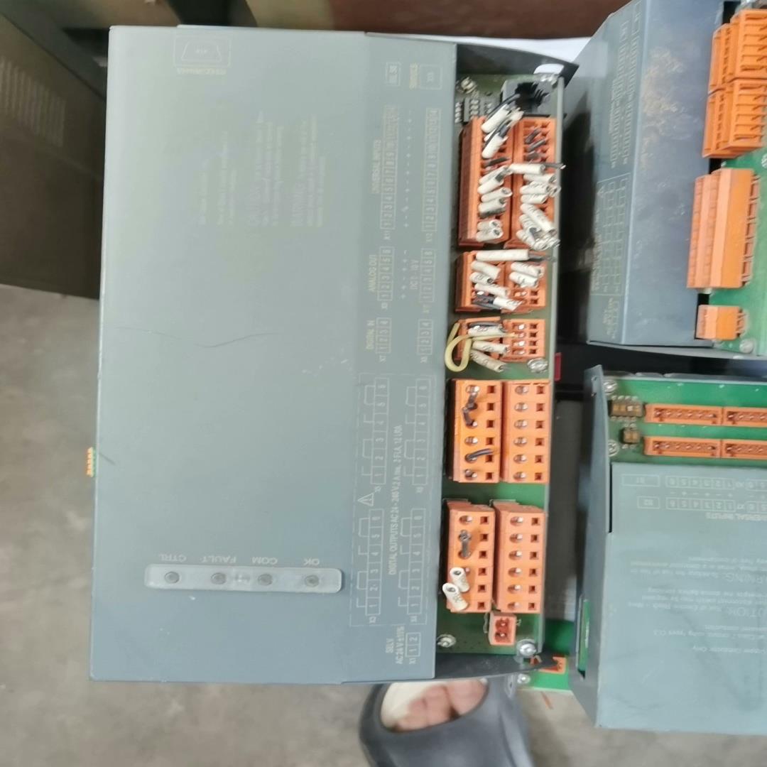 西门子ACX32.000/ALG控制器拆机有十几二十个