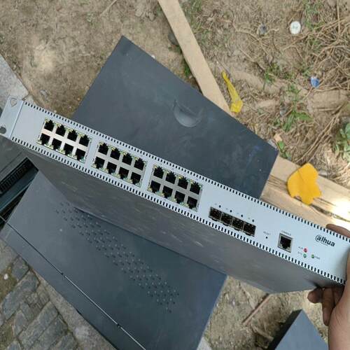 （设备配件）大华DH-IS5500-24GT4XF万兆核心管理交换机 2