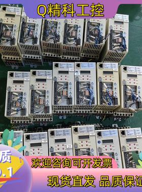 现货伦茨变频器E84AVBCE3714CXO  0.37KW 3