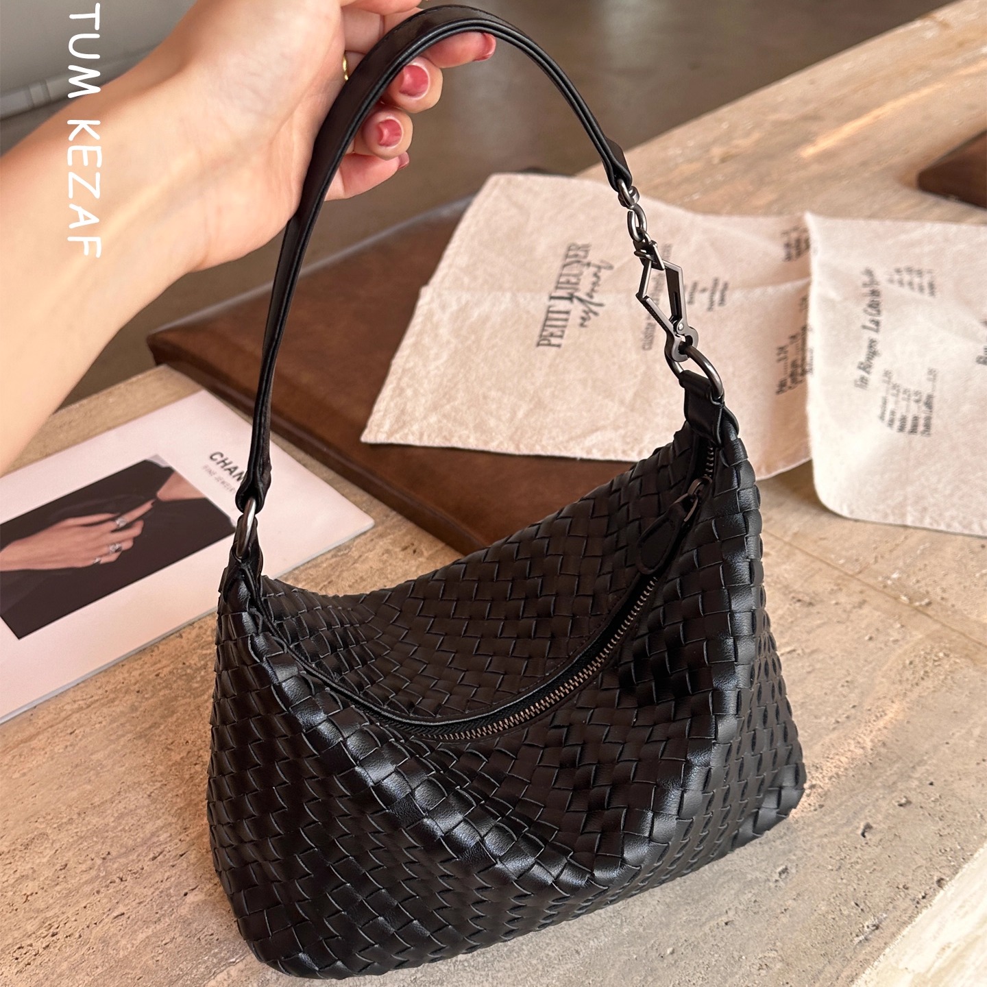 真皮手工编织大号饭盒包遛狗包腋下包日常百搭手提包单肩斜挎包女