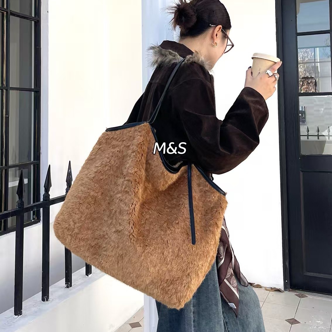 秋冬新款羊羔毛托特包大容量毛绒