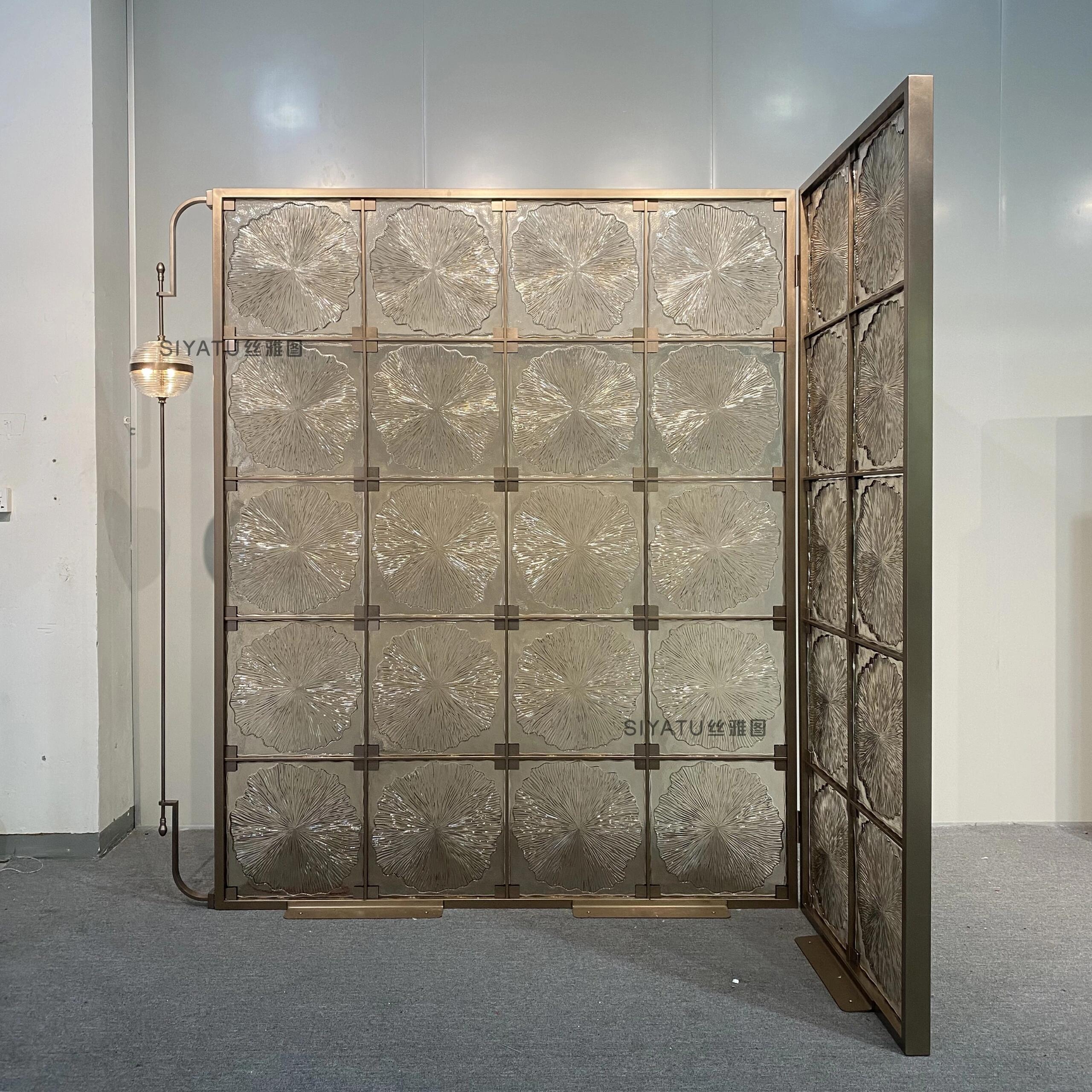 屏风玄关水晶挂片玻璃砖亚克力不锈钢卫生间彩色透明客厅灯光柱