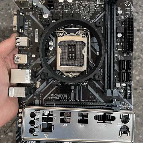 可维修技嘉H310M S2 2.0主板，带挡板，成色新，功能完