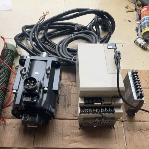 可维修七系＿套，驱动器6KW,型号SGD7S-470A00A0议价