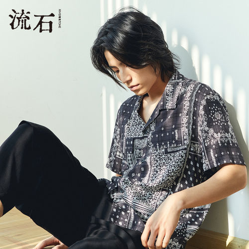 流石男装古巴领休闲印花衬衫薄款