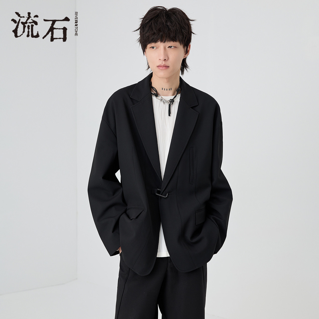 流石男装黑色高级感时尚西便外套2026年春季新款男士设计高端西装