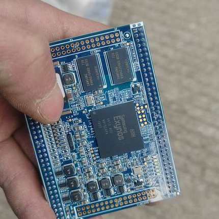 友善之臂tiny4412开发板..核心板！多多，