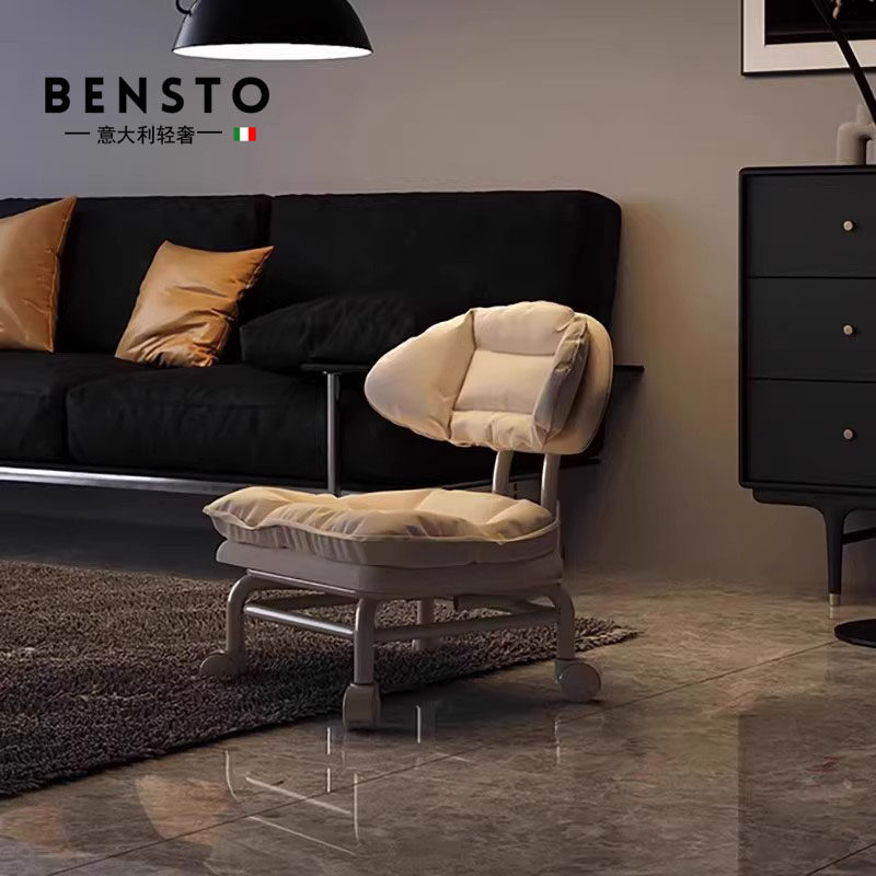 意大利万向轮小凳子滑轮矮凳家用换鞋凳带娃神器儿童凳美缝靠背椅