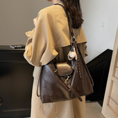 高级感百搭托特包女新款 通勤轻奢小众复古双肩包大容量单肩斜挎包