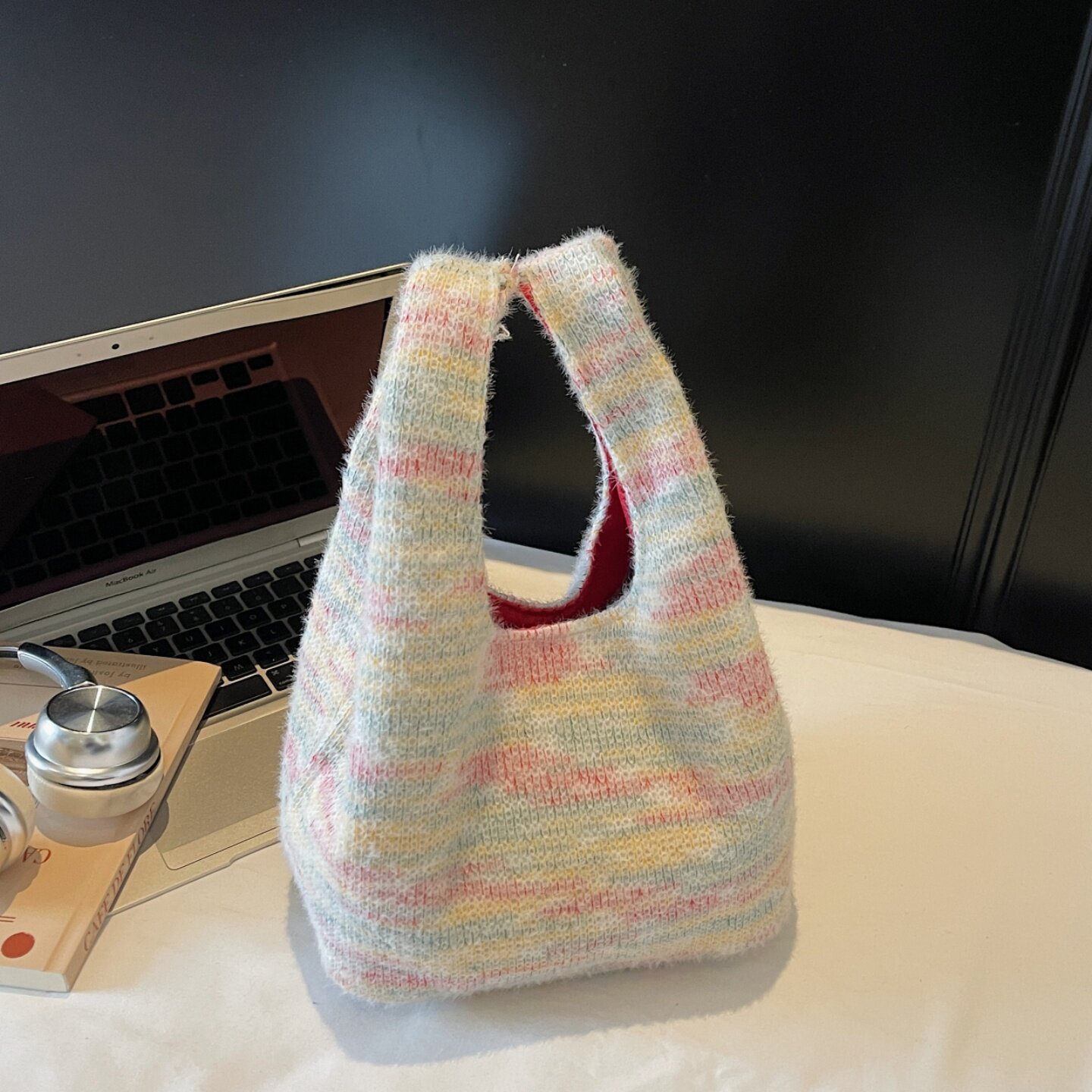 新款女包毛绒手提包小巧便携小拎包上班通勤物件收纳袋手腕包百搭,箱包皮具/热销女包/男包,水桶包,淘宝优惠券,粉丝福利购,淘宝优惠卷