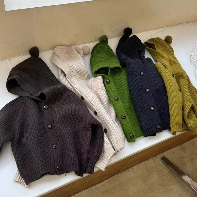 2025秋季新款男女童连帽可爱毛球外套儿童针织毛衣韩国春秋开衫潮