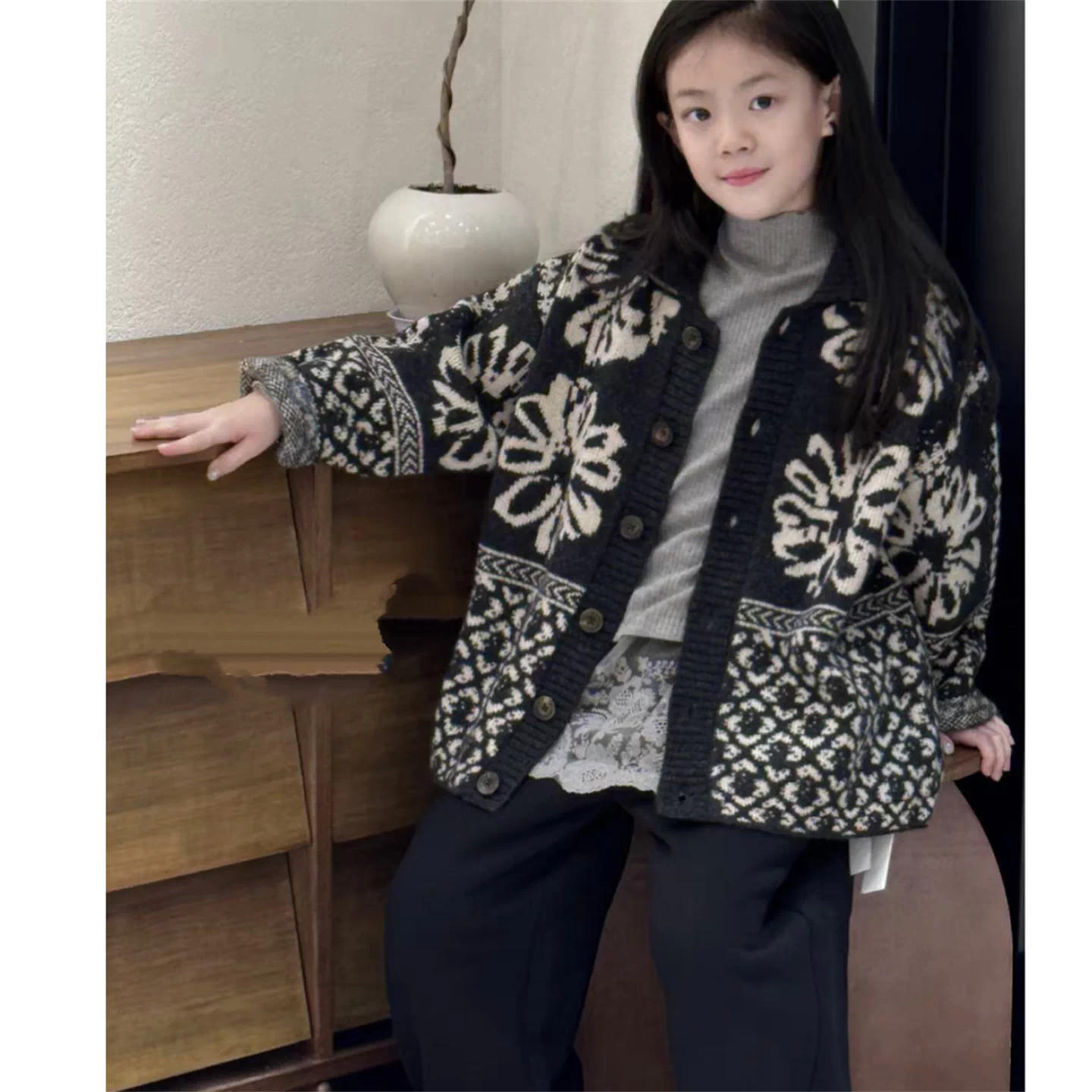 女童秋冬季韩版提花毛衣中大童女生复古宽松风翻领针织开衫外套潮