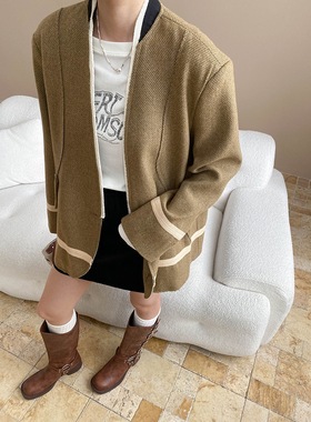 司南 早秋新款 设计感拼接毛边V领廓形垫肩毛呢西装外套 SN7823