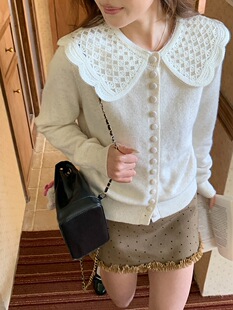 3th Morning 早春新款 羊毛兔毛混纺钩花娃娃领针织衫ZY3945