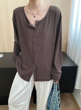 司南 日常舒适区 设计感随性撞色条纹宽松显瘦T恤打底衫 SN8202