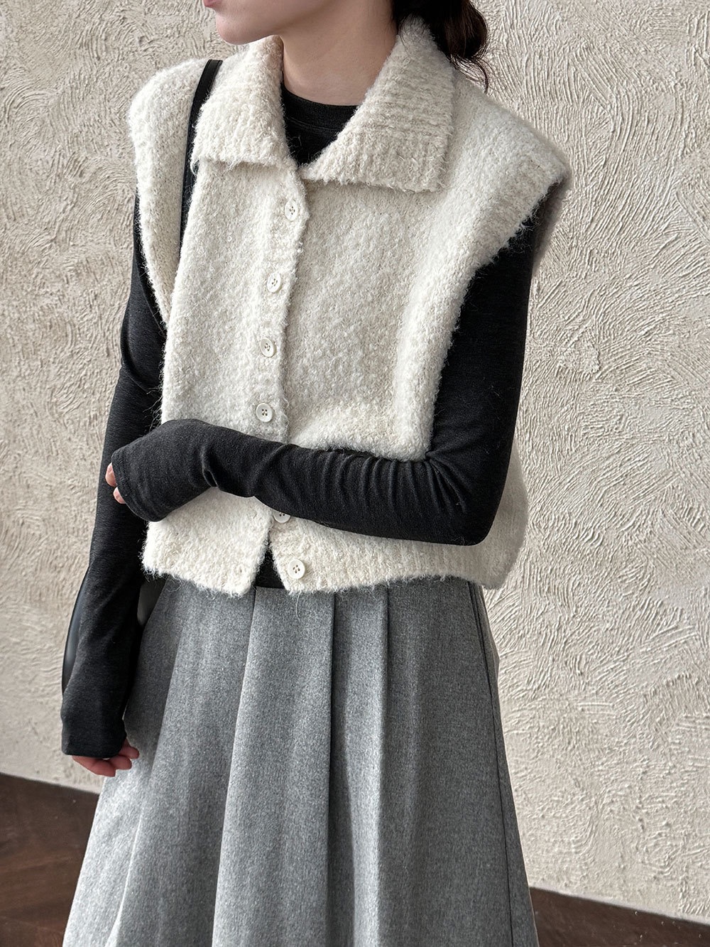 鹿西 简约气质立领软糯羊毛针织背心女秋季新款叠穿慵懒马甲ss866