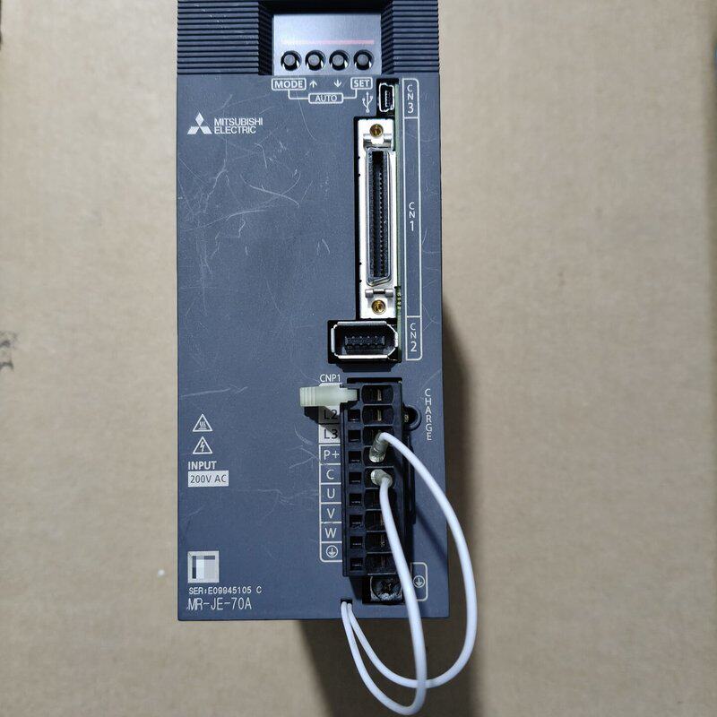 议价三菱伺服驱动器 750w脉冲型号MR-JE-70A成色9可维修