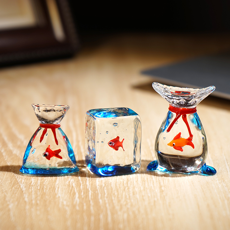 “祝你鱼块~”手工玻璃鱼袋子小摆件琉璃办公室电脑桌面车载饰品
