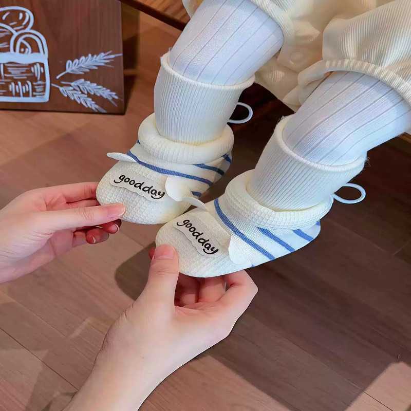 宝宝袜鞋步前软底防滑透气婴儿鞋