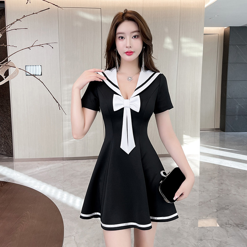 美容院工作服女性感连衣裙海军领减龄遮肚子按摩足浴技师工作服