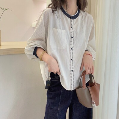 秋装新款韩系超好看撞色圆领条纹长袖衬衫高级感别致上衣小衫