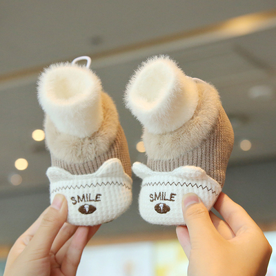 小宝宝棉鞋秋冬加绒厚软底学步鞋防滑婴儿可爱脚丫雪地靴0到1周岁