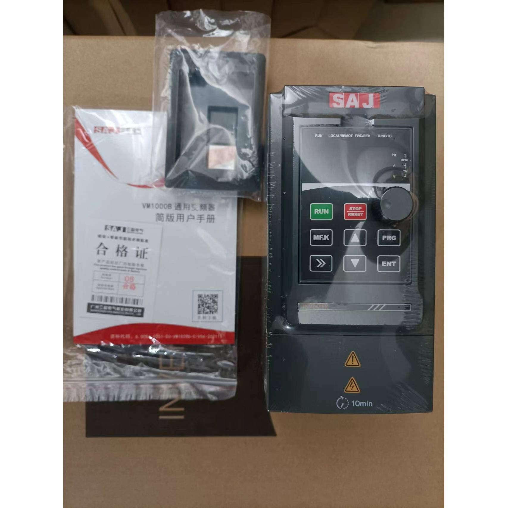 SAJ三晶变频器VM1000B-4T2R2GB 2.2KW 380V代替8000B 2.2KW 380V