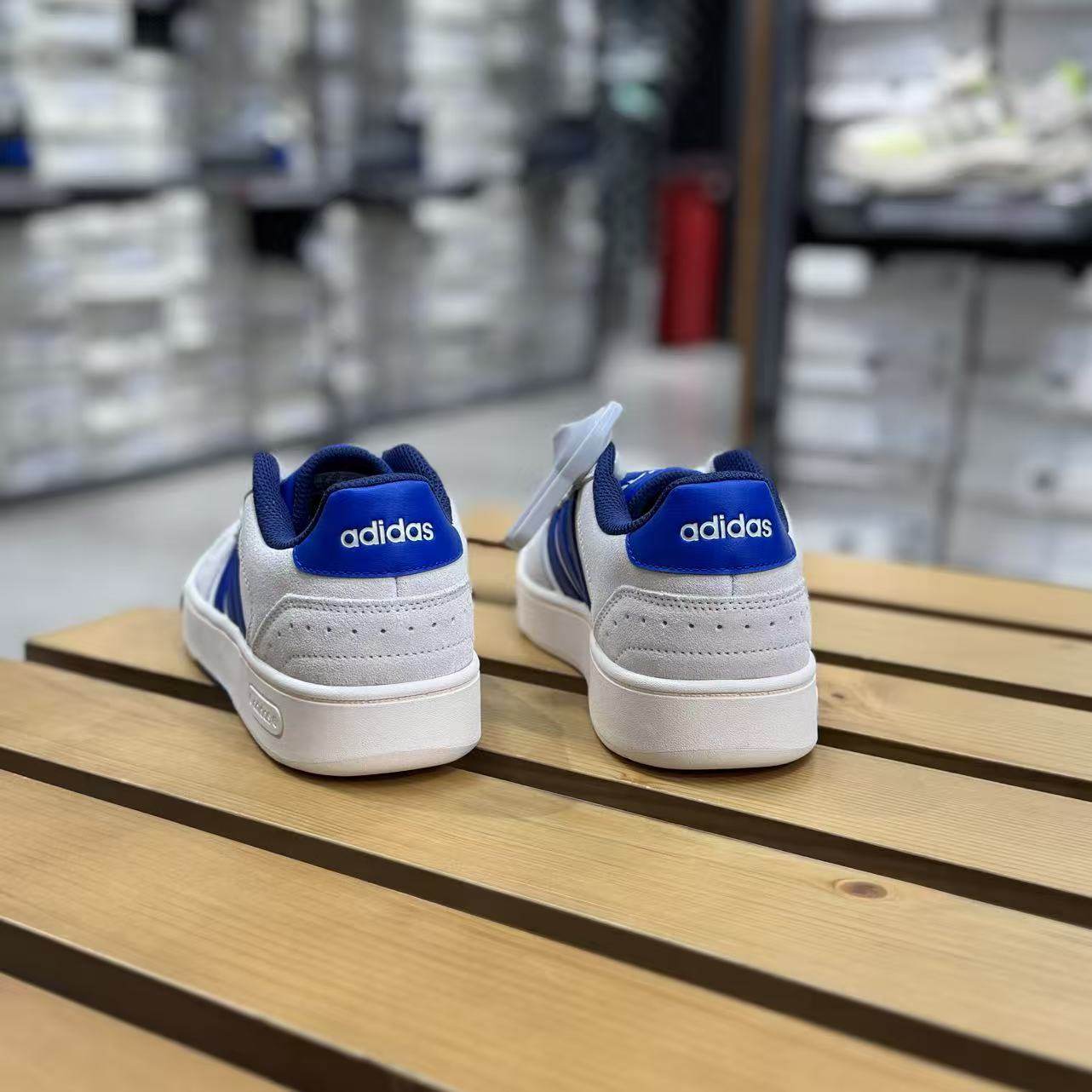 阿迪达斯男女款 小锯齿D-PAD CLASSIC新款休闲篮球运动板鞋JH8811,运动鞋new,板鞋,淘宝优惠券,粉丝福利购,淘宝优惠卷