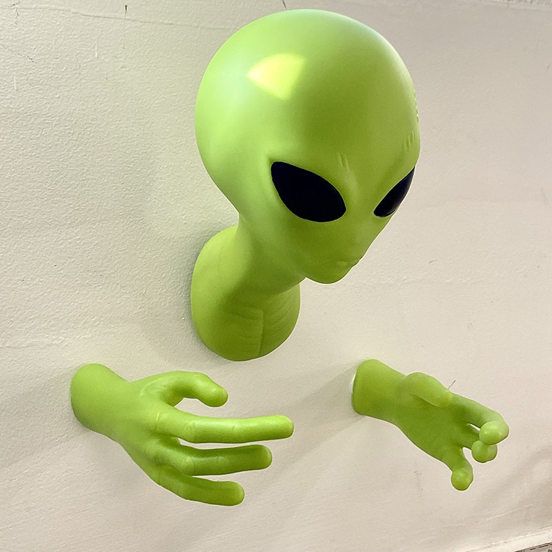 绿色外星人立体壁挂搞怪装饰品
