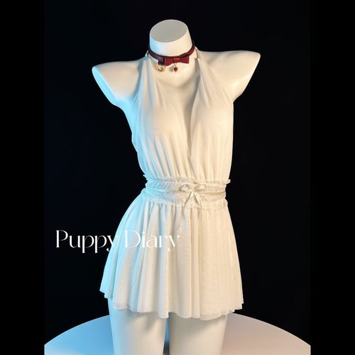 气质白性感挂脖深V诱惑