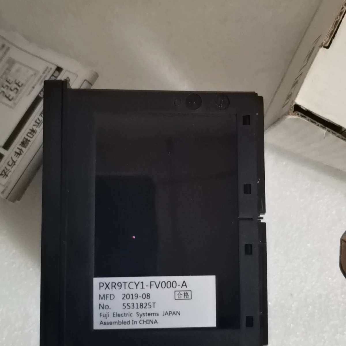 全新原装温控表PXR9TCY1-FV000-A  96*