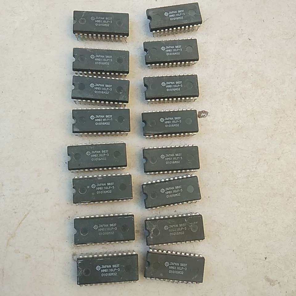HM6116LP-3出售，共16个，12，，