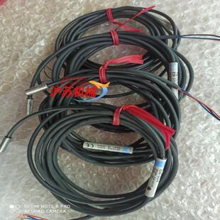 成色如图 正品 基恩士接近开关EM 054原装