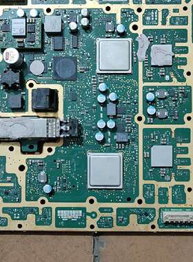 出售一张：两颗XCKU5P FFVB676AAZ