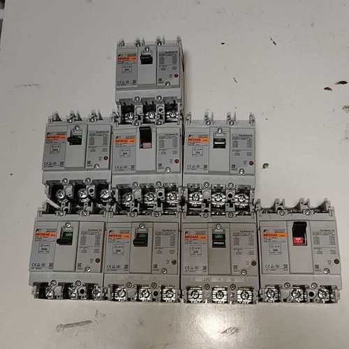 断路器 3P     BW100EAG    BW50E