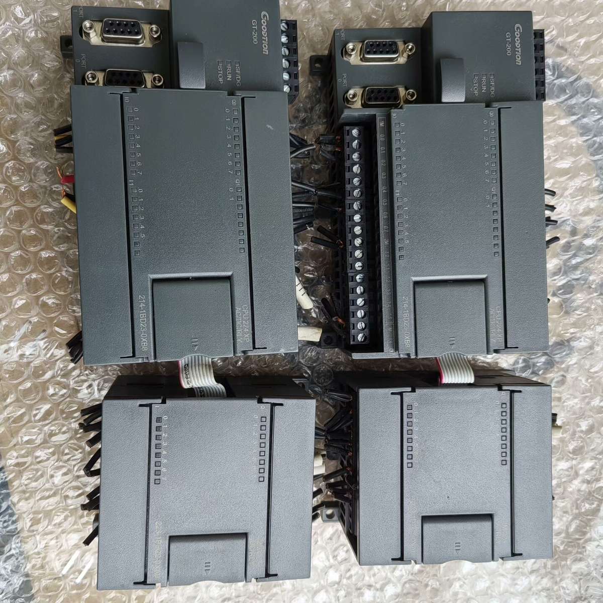 PLC 214-1BD23-0XB8/233-1PH22-0