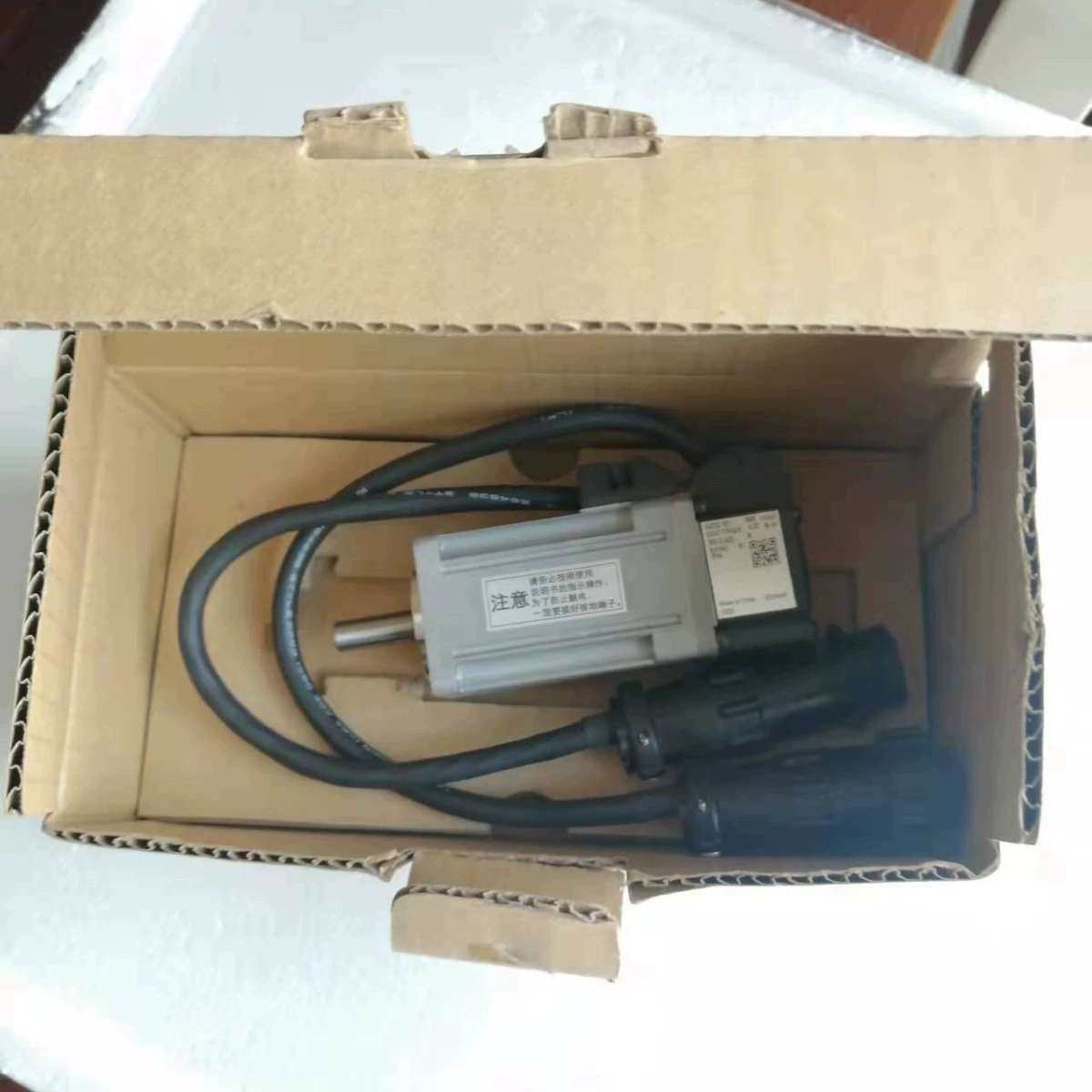 MSM019B-R300-NN-M0-CH0 伺服电机