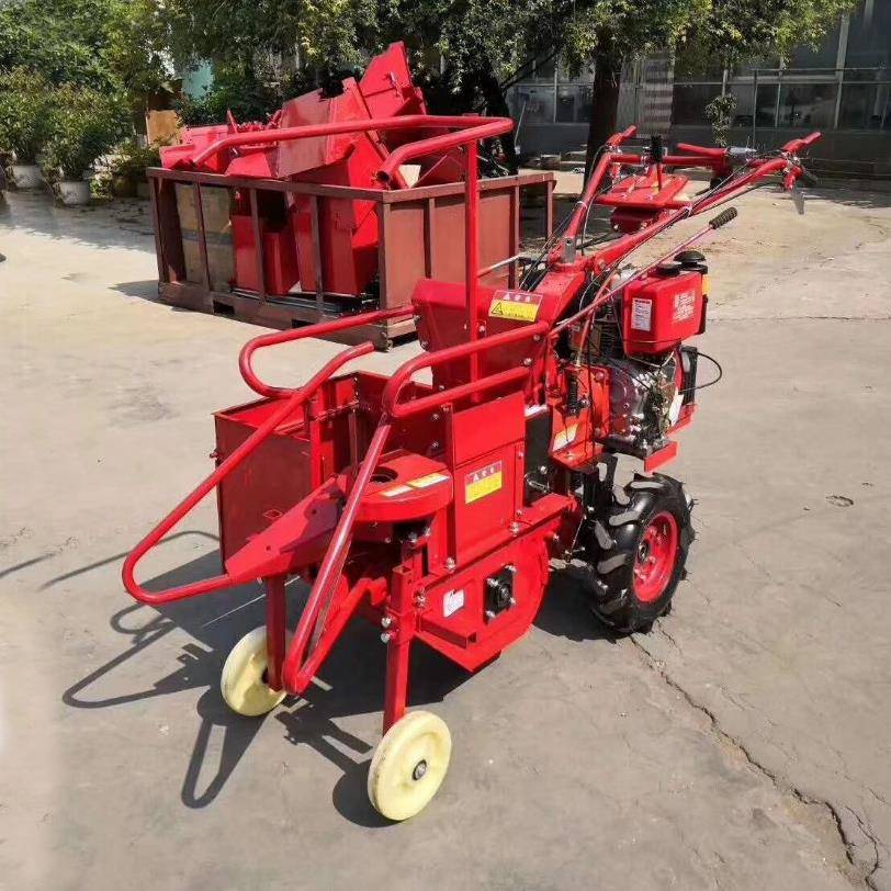 农用手扶玉米收割机 家用秸秆粉碎扒皮玉米收获机 玉米收割机厂家