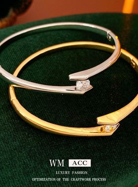 卡扣轻奢手饰真金时尚简约圆形高级感手镯电镀手环锆石女跨境欧美