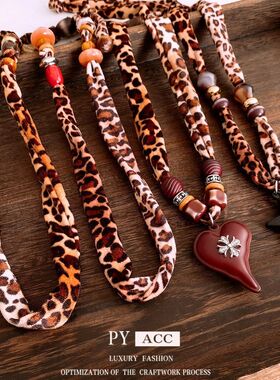 女串珠爱心复古金丝绒美拉德项饰