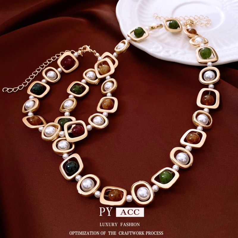 手链女宫廷风首饰珍珠石头中古