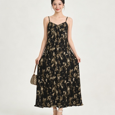 Miele水墨印花吊带连衣裙