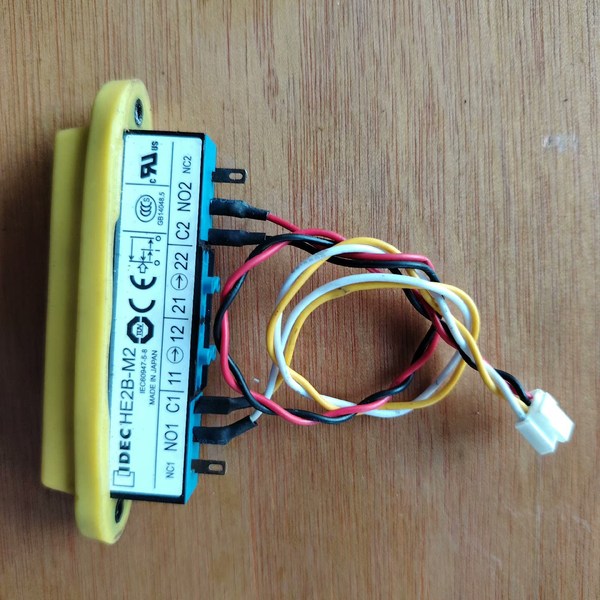 【汇生】拆机IDEC正品和泉HE2B-M2 带皮套HE2B-M200【议价】