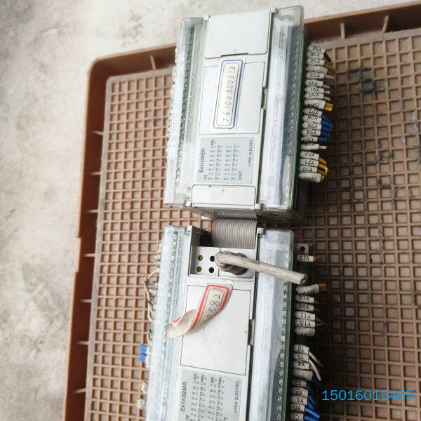 拆机力扬PLC主机型号Ex1n32MR,拓展型号Ex1n32
